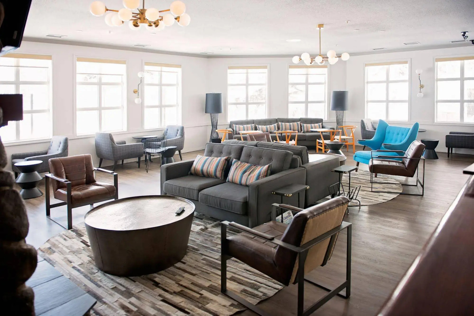 Coast Canmore Hotel & Conference Centre