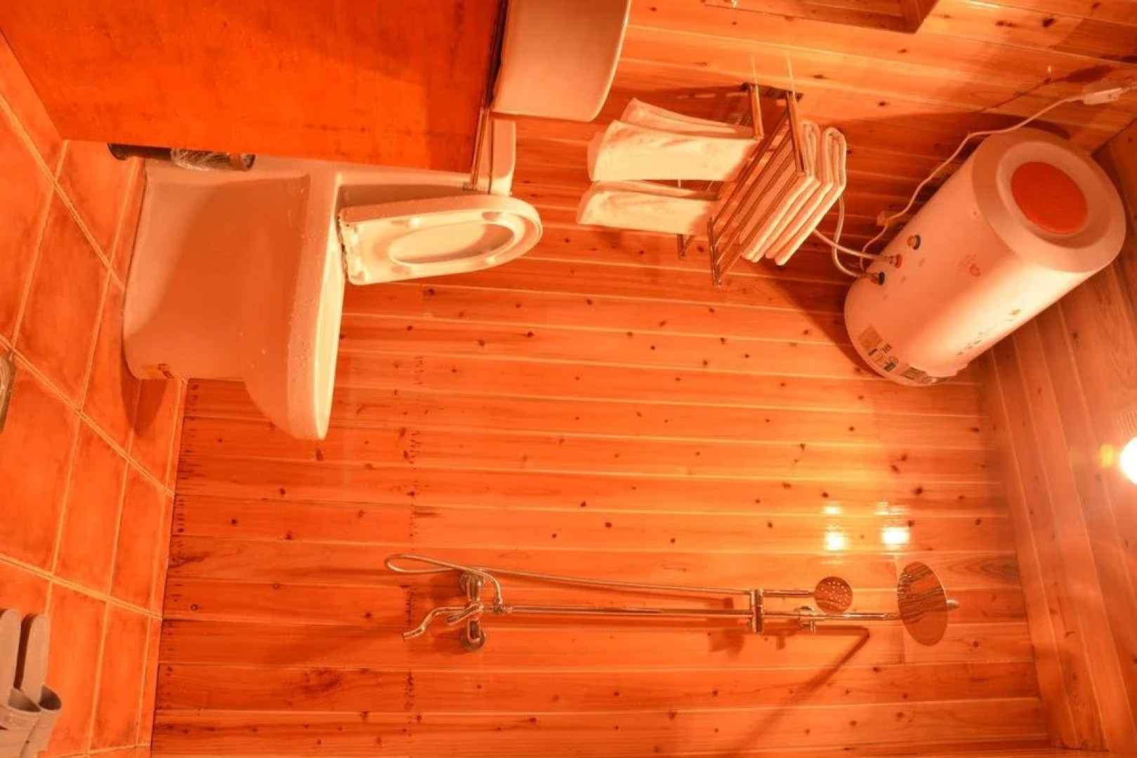 Shangri La Gold Year Youth Hostel