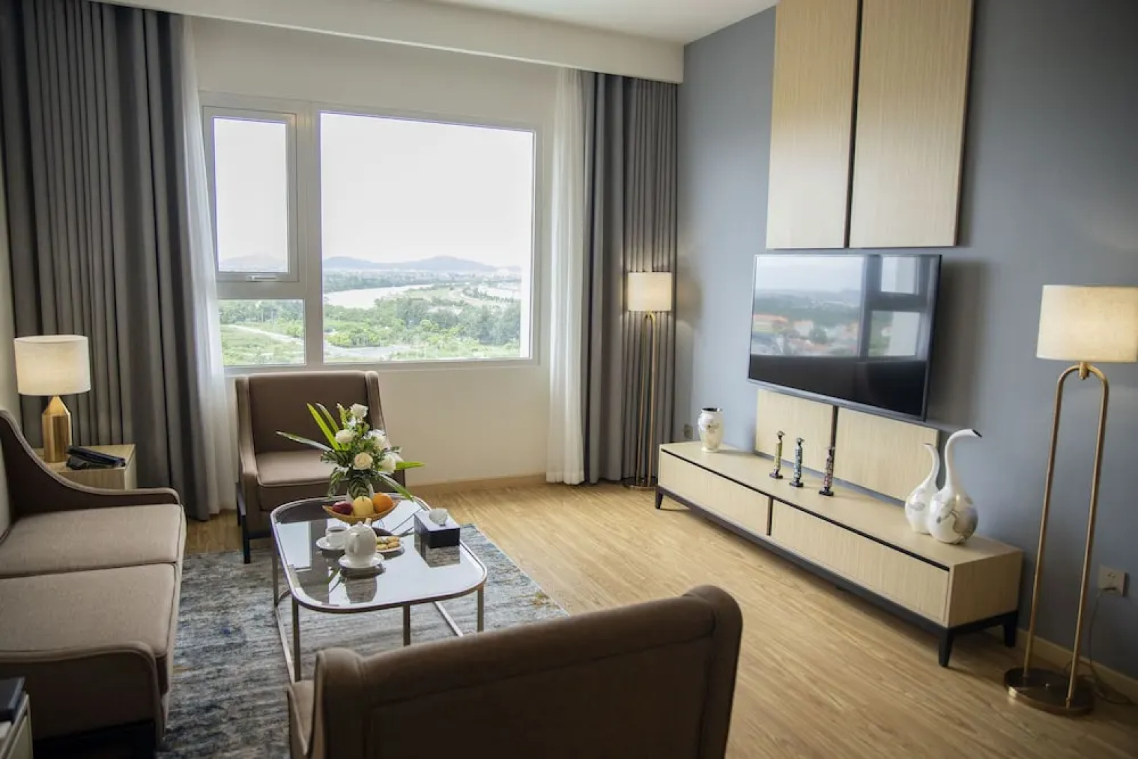 Pearl River Hotel