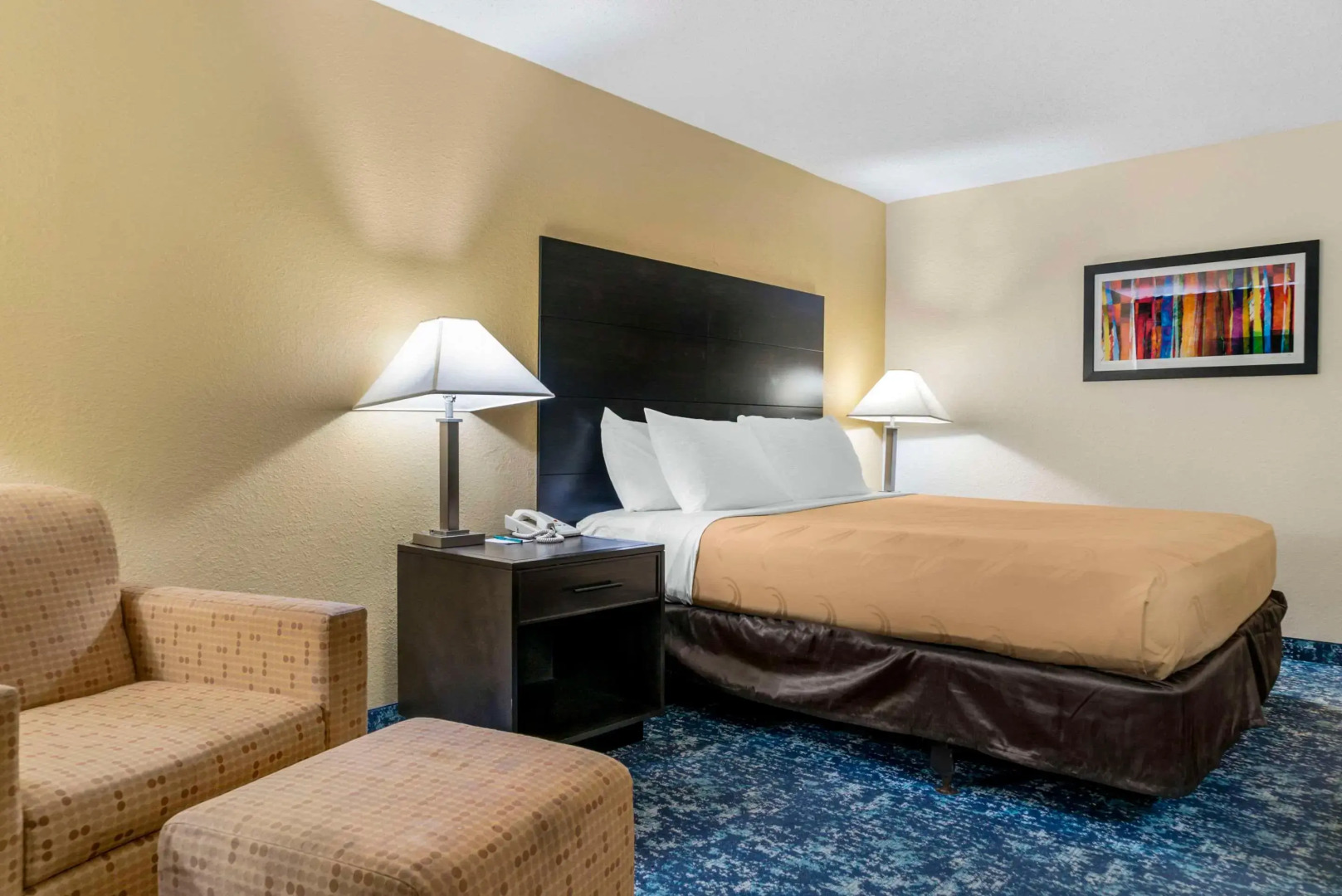 Quality Inn and Suites Livonia