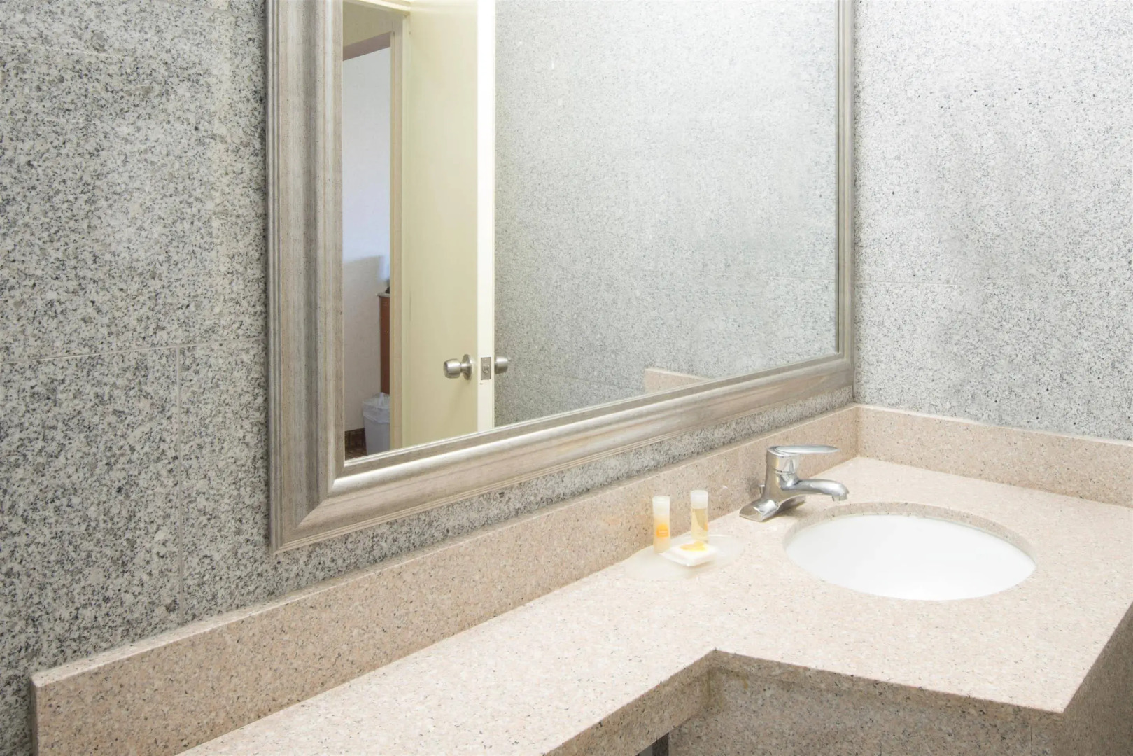 Red Roof Inn Copiague