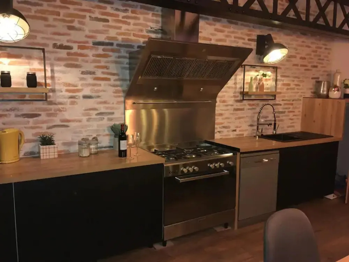 Majestic Villa in Nuaille-d'aunis With Sauna