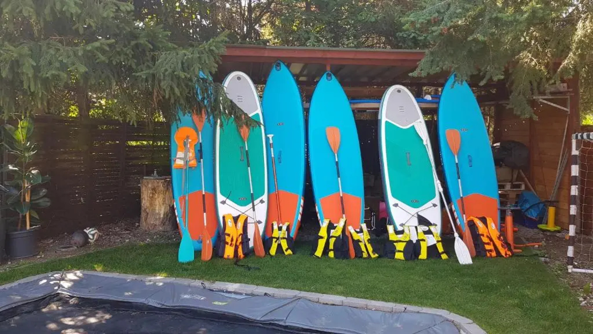 Pool & Lake Holiday Home