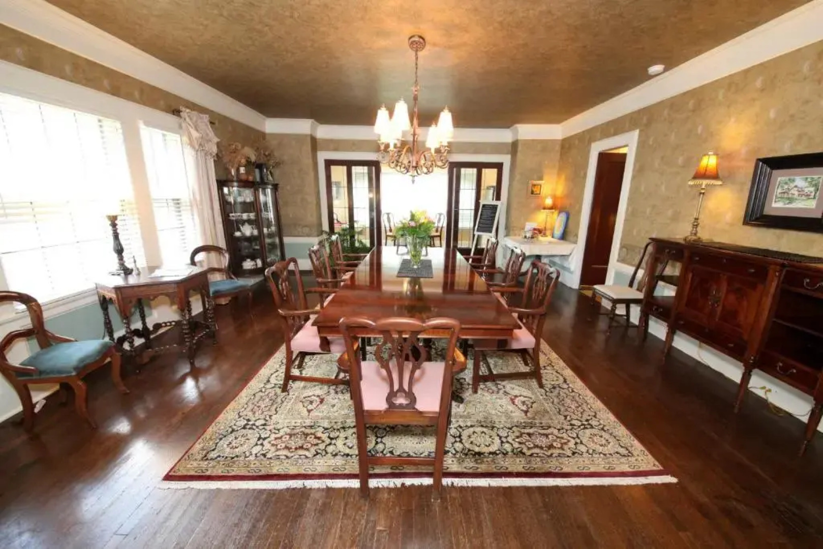 The Leonard at Logan House