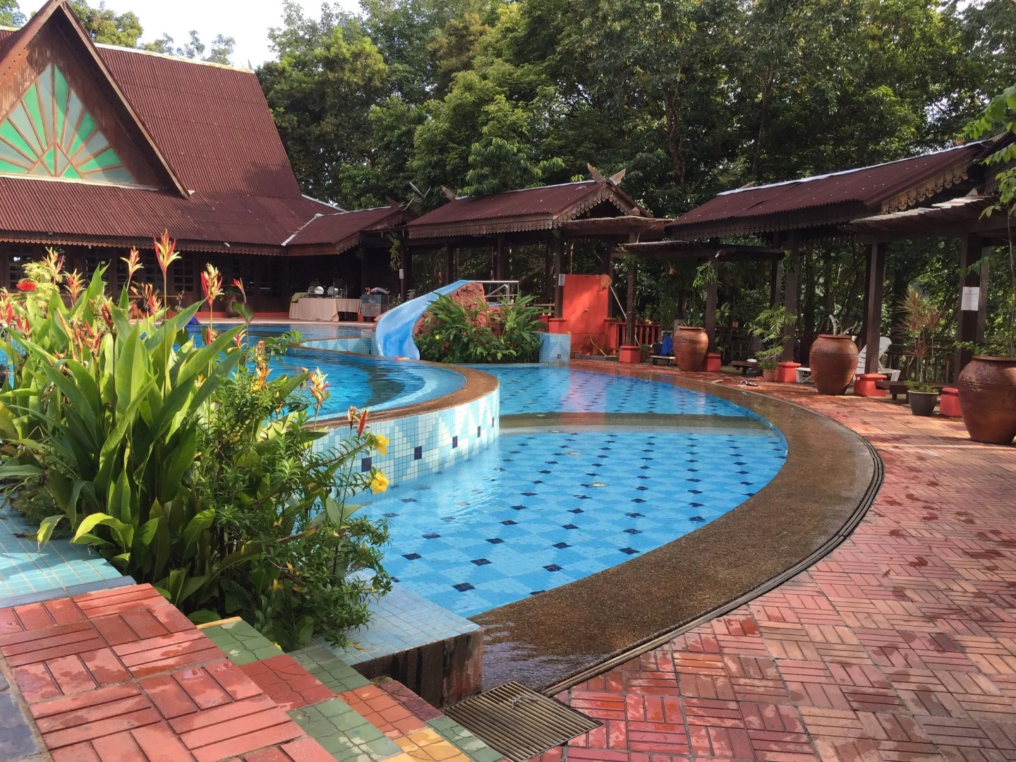 Kampung Tok Senik Hotel