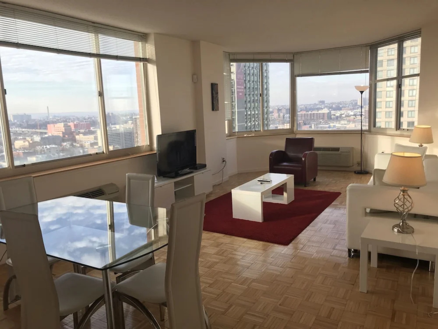 Skyview Luxury Suites - New York City