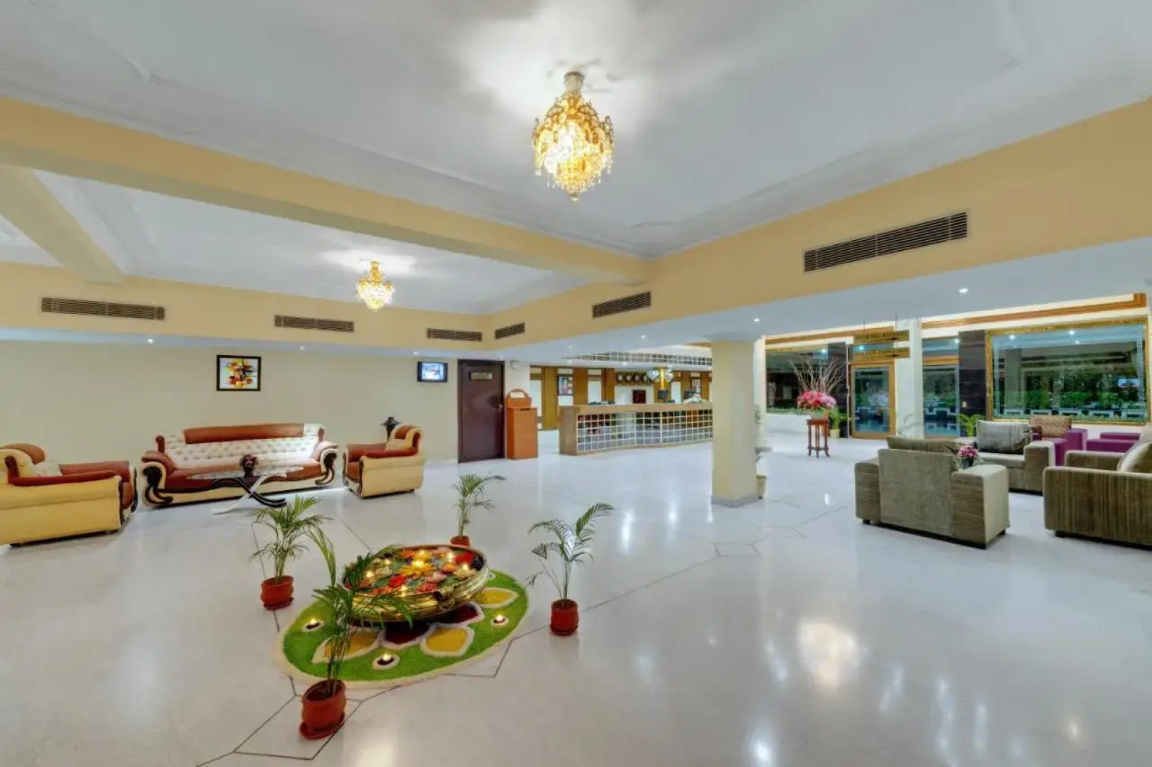 SRM Hotel Maraimalai Nagar