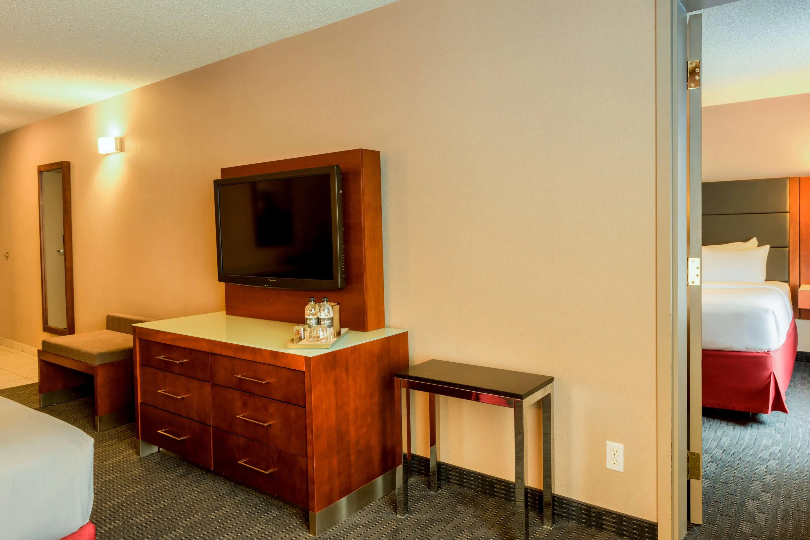 Radisson Hotel & Suites Fort McMurray
