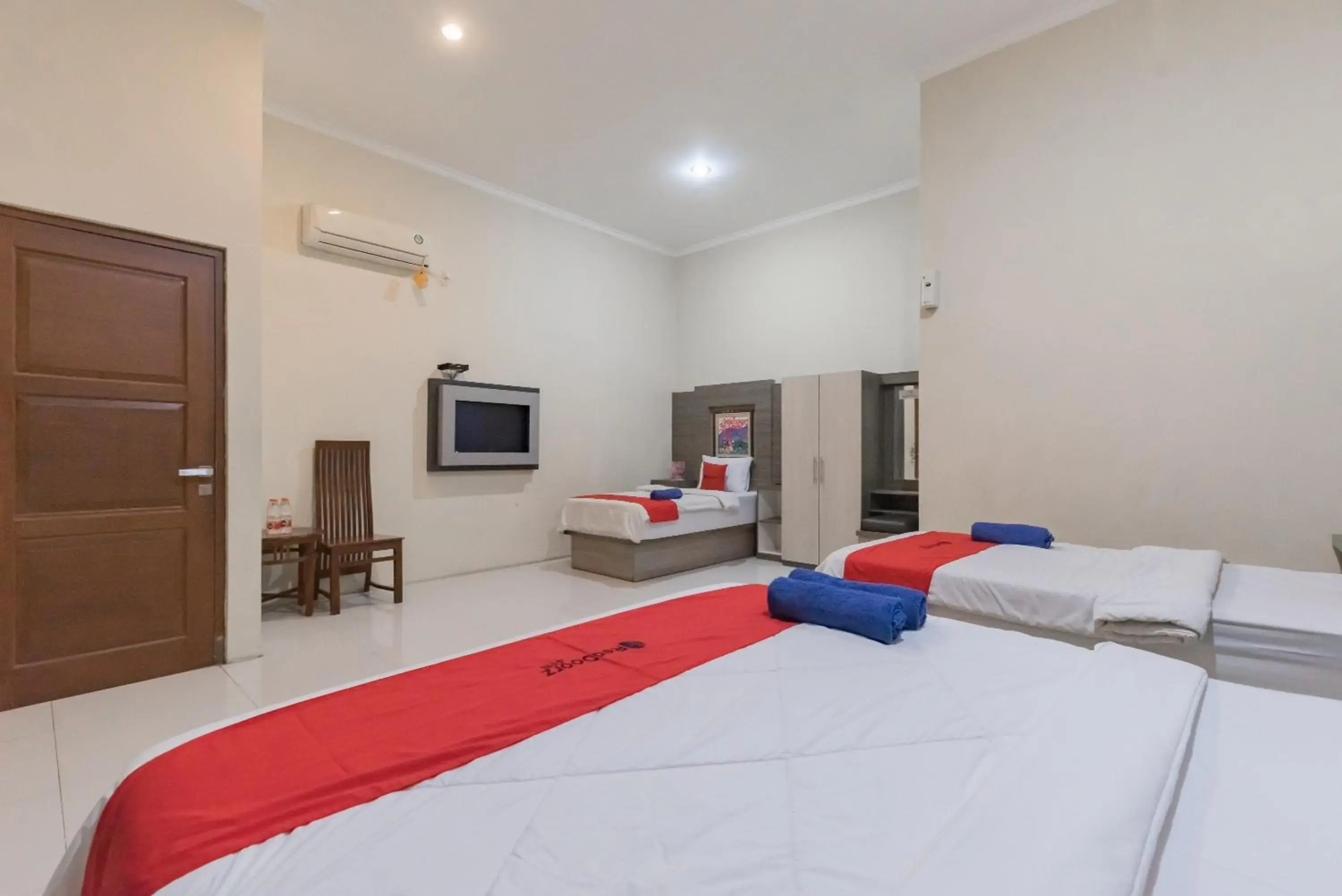 RedDoorz Resort Premium @ Sangkan Hurip Kuningan