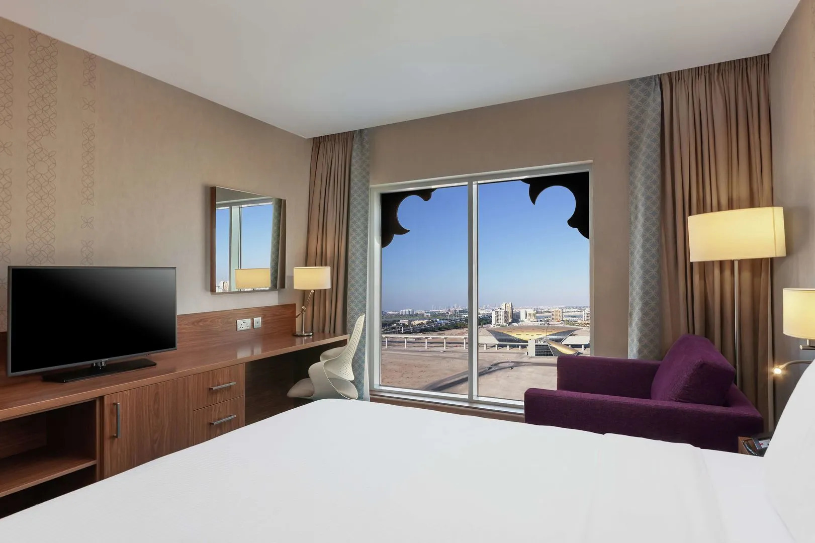 Отель DoubleTree by Hilton Dubai Al Jadaf