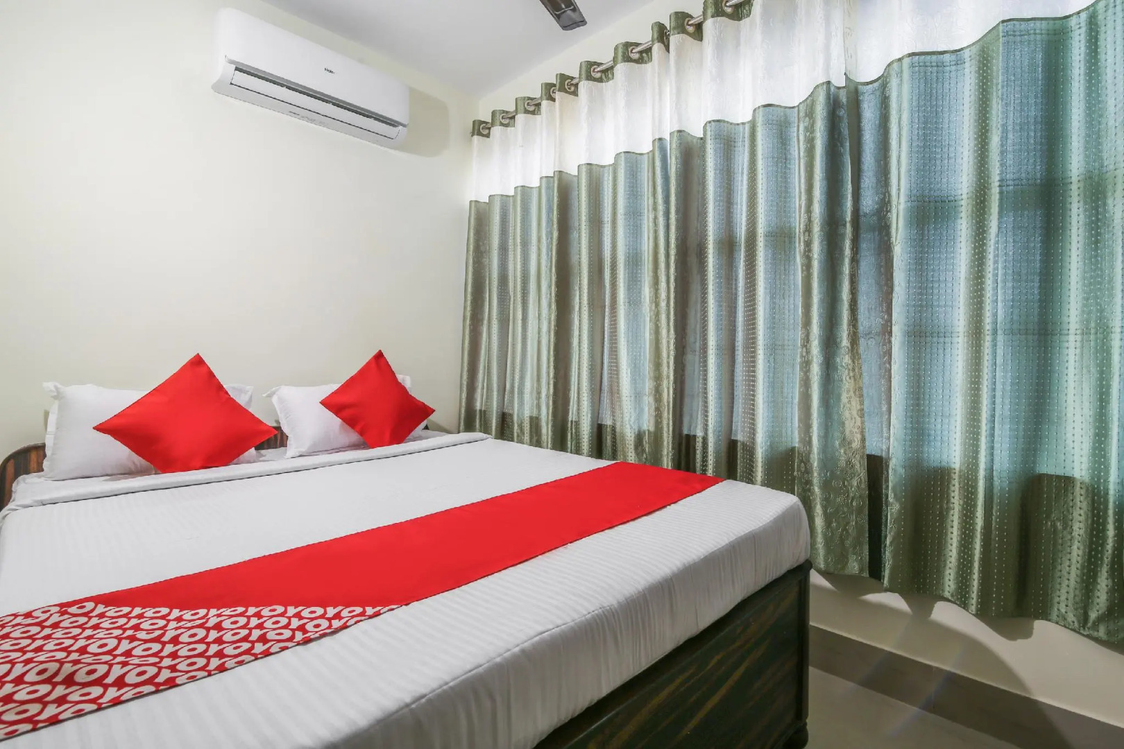 OYO Flagship 70422 Hotel Lokenath