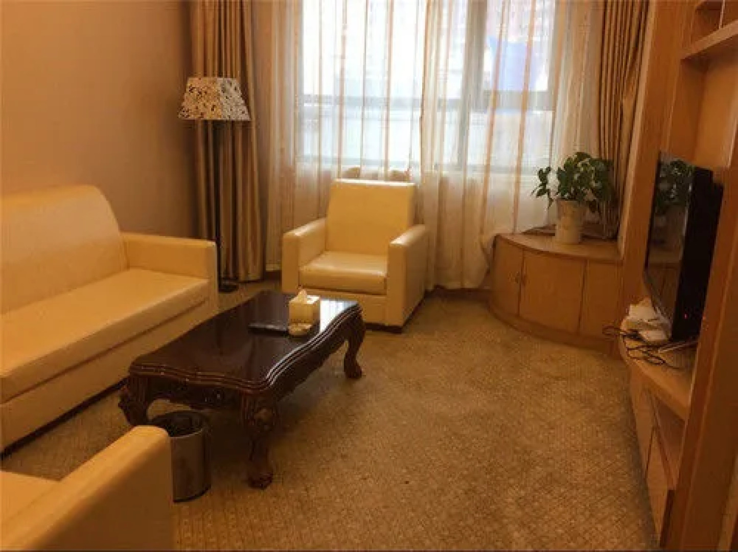 Sunny Hotel - Xinyang