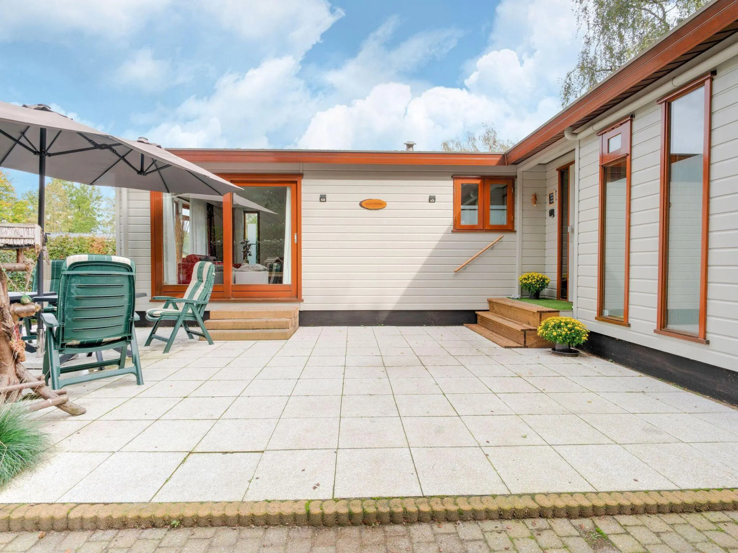 Delightful Chalet in Putten with Garden