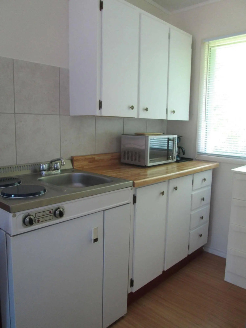 Edgewater Motel & Campground