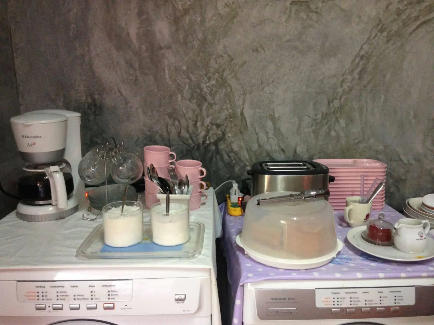 Malin House Apartment 1 Trang