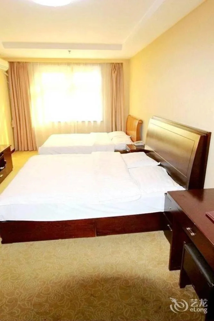 Zhuhui Business Hotel - Qingdao