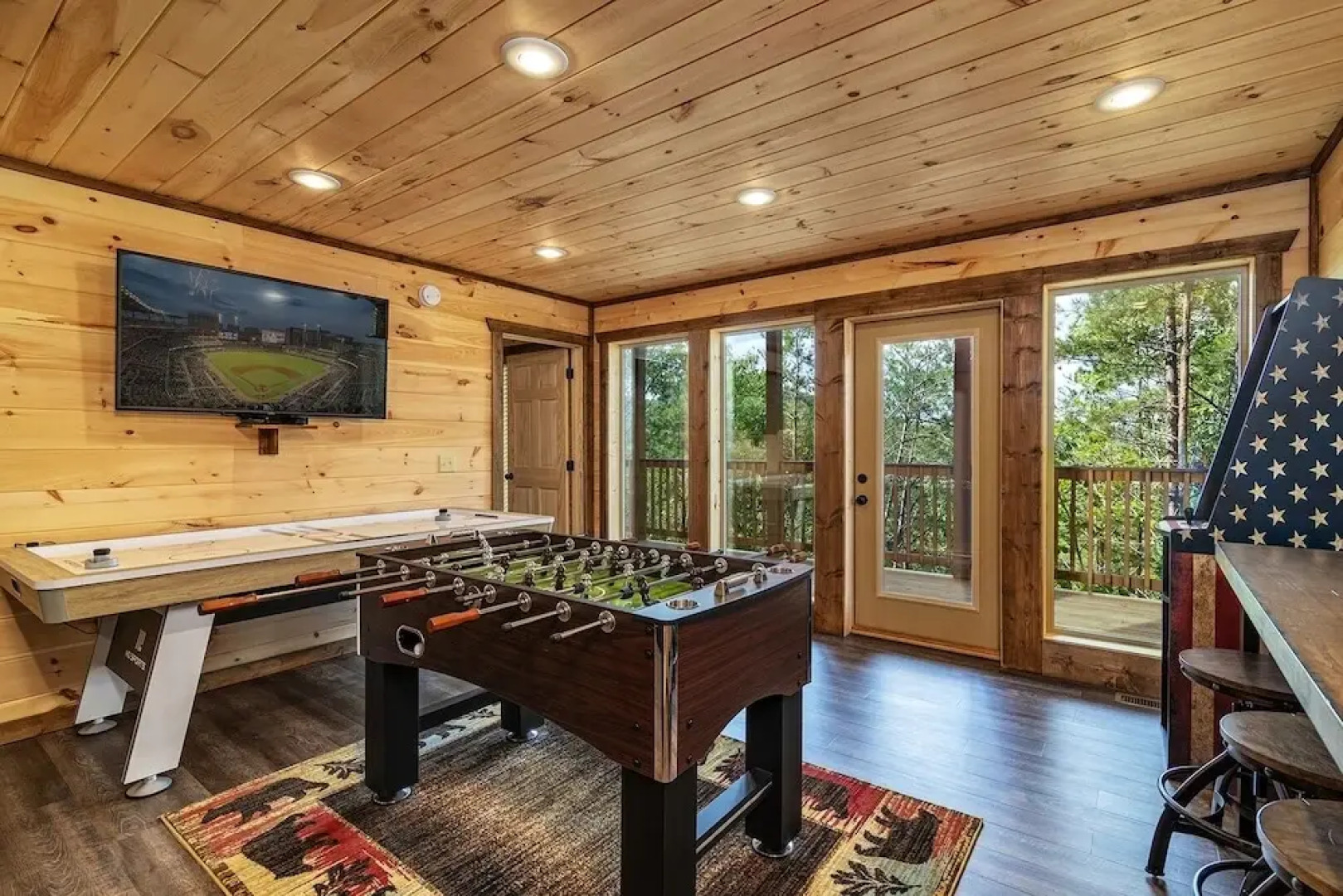 Take A Paws - 3 Bedrooms, 3 Baths, Sleeps 8 1 Cabin by RedAwning