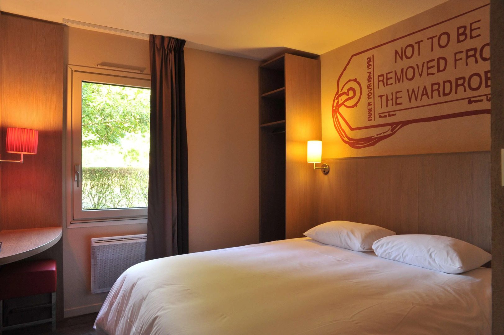 Brit Hotel Essentiel CHOLET