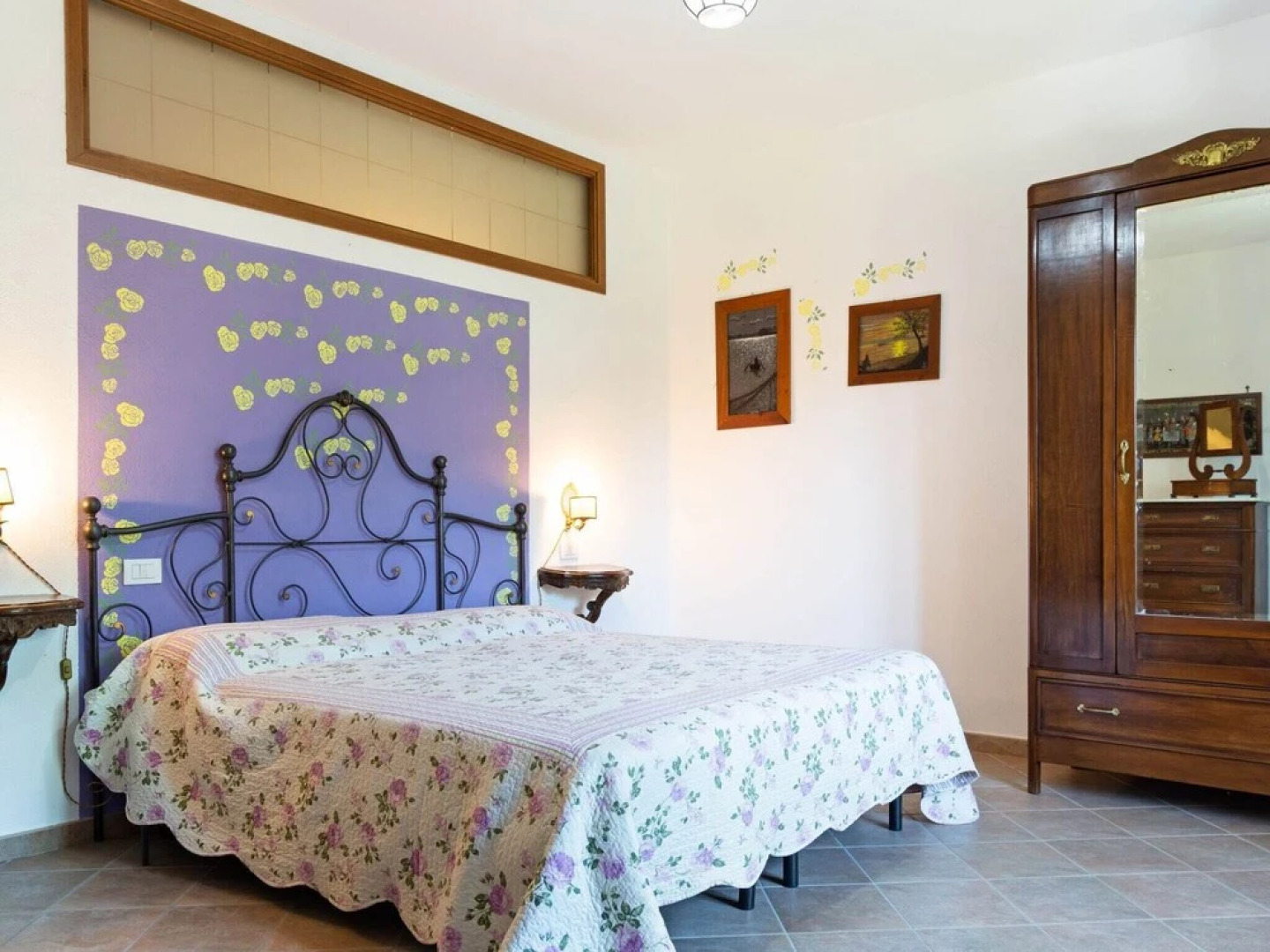 Vintage Holiday Home in Bolsena With Swimming Pool