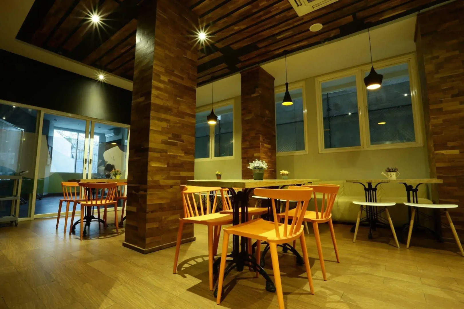 Cleo Hotel Basuki Rahmat Surabaya