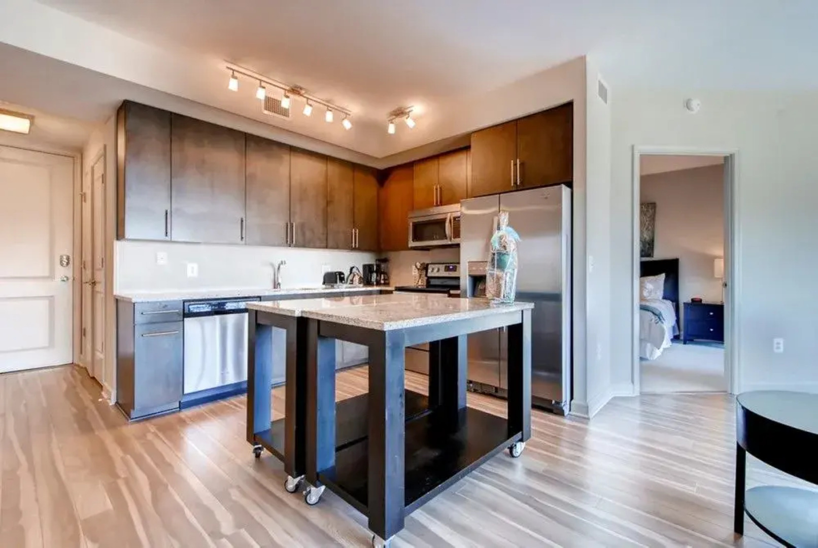 Ovation at Park Crest by Bridgestreet