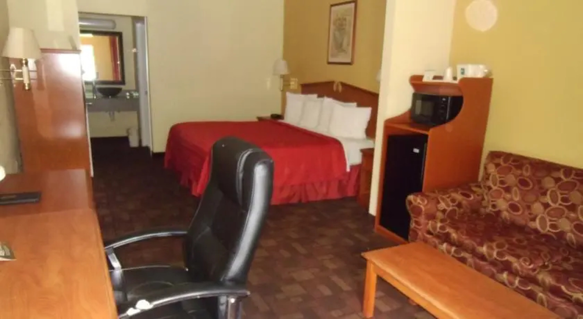 Guesthouse Inn and Suites