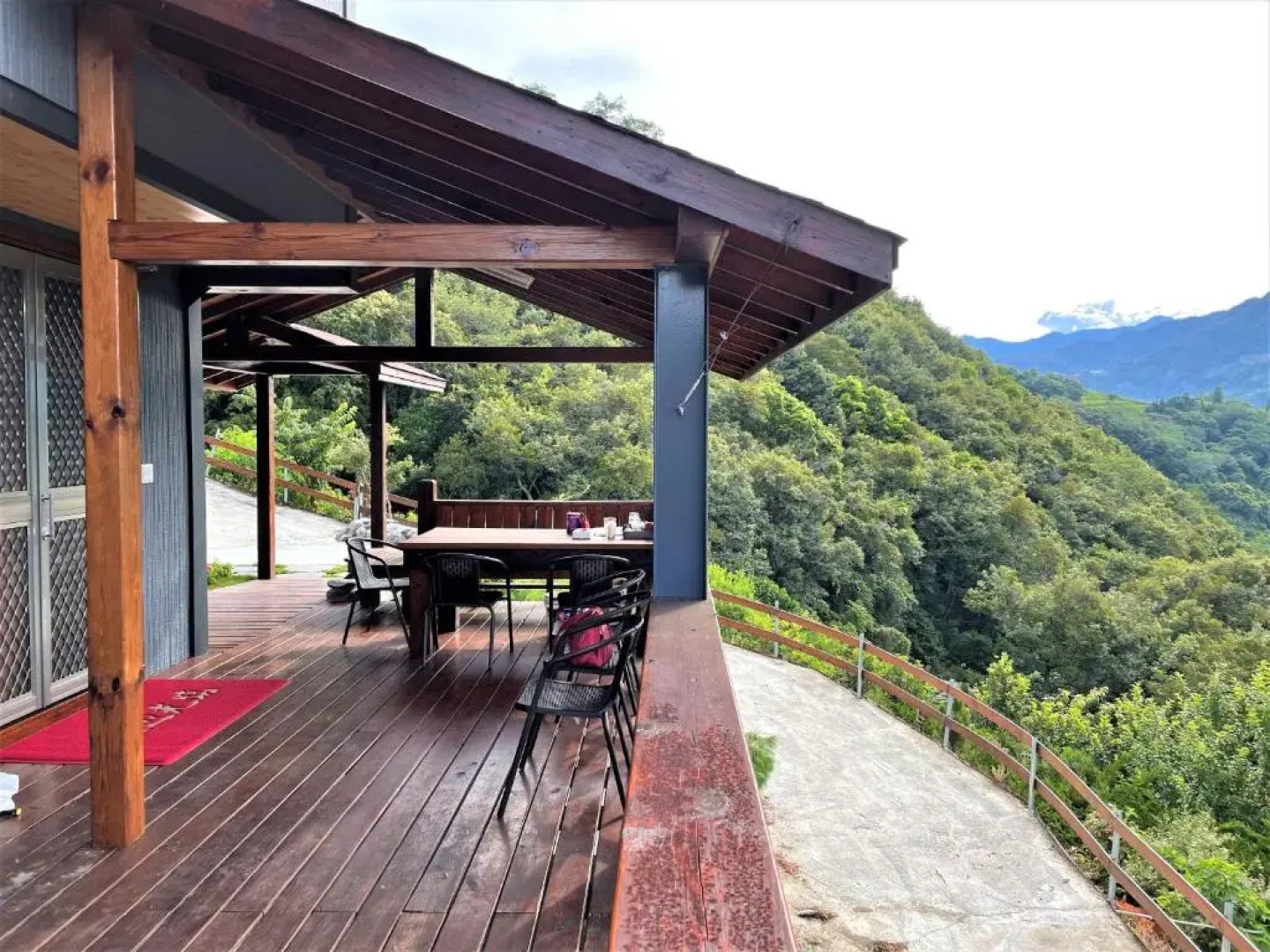 Shiyai Taoyuan B & B