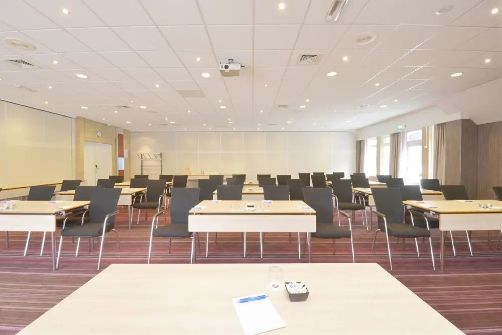 Отель Fletcher Hotel-Restaurant 's-Hertogenbosch