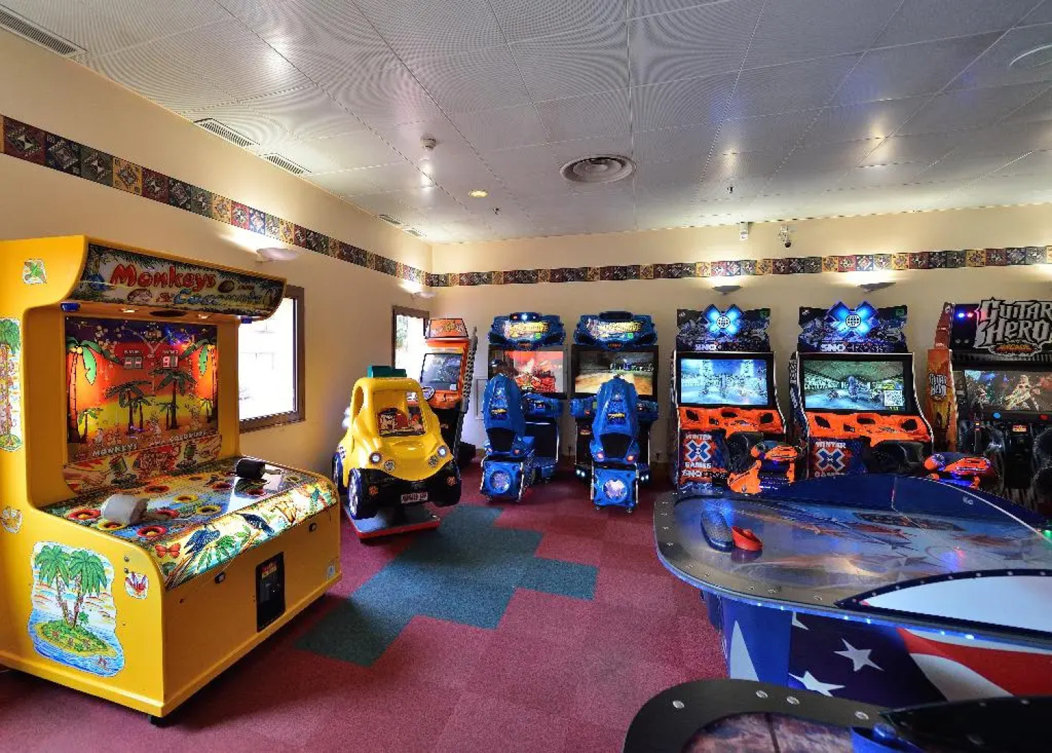 Отель Disney Hotel Santa Fe