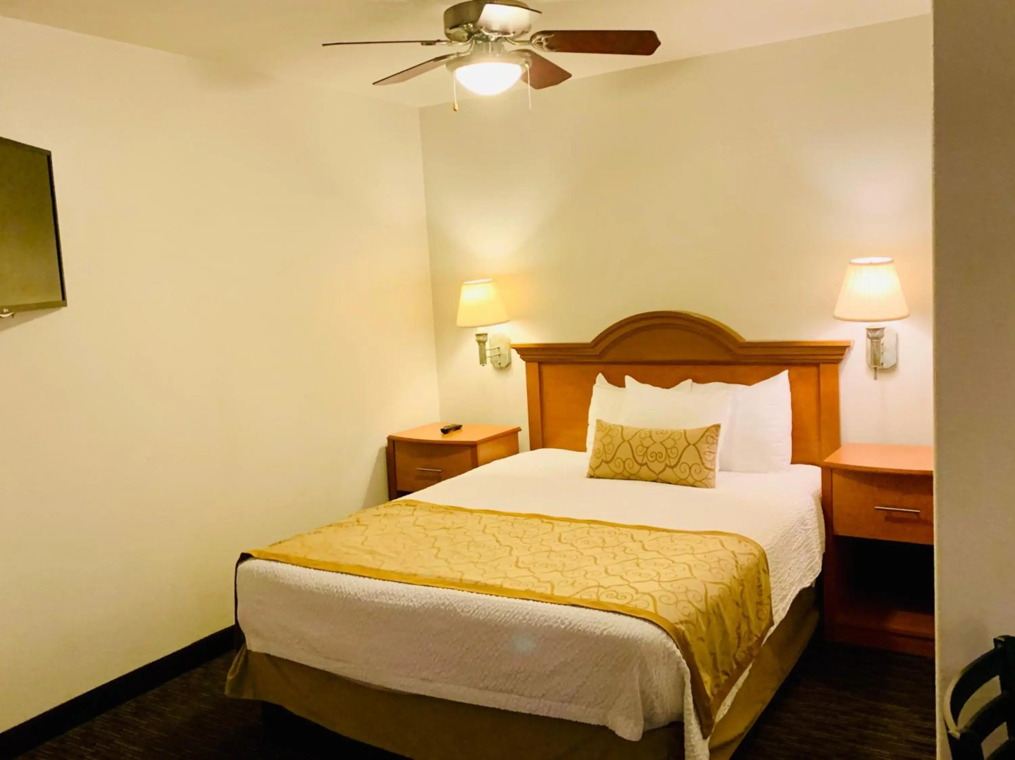 St. George Inn & Suites