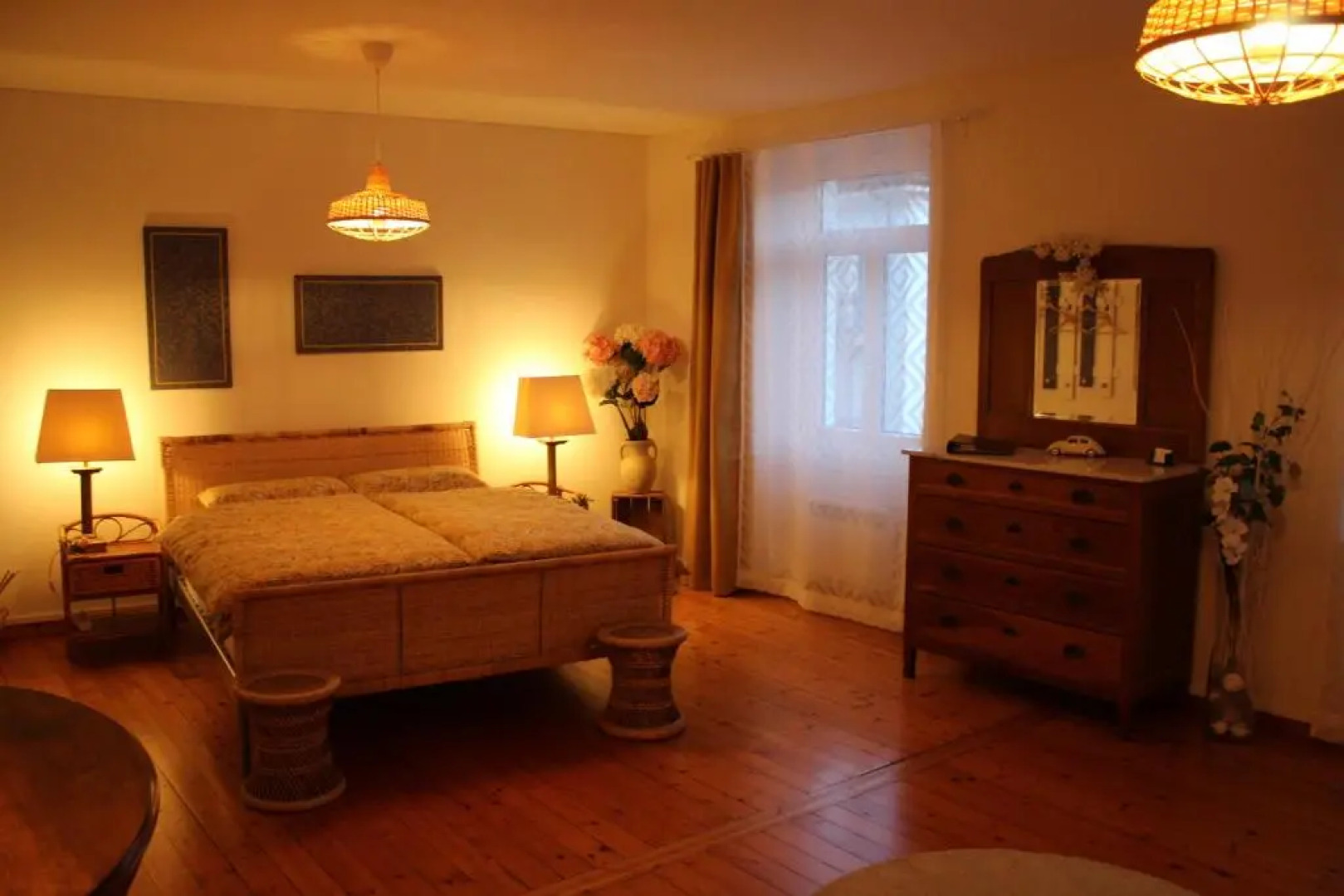 1912 - Wooden Room - old town