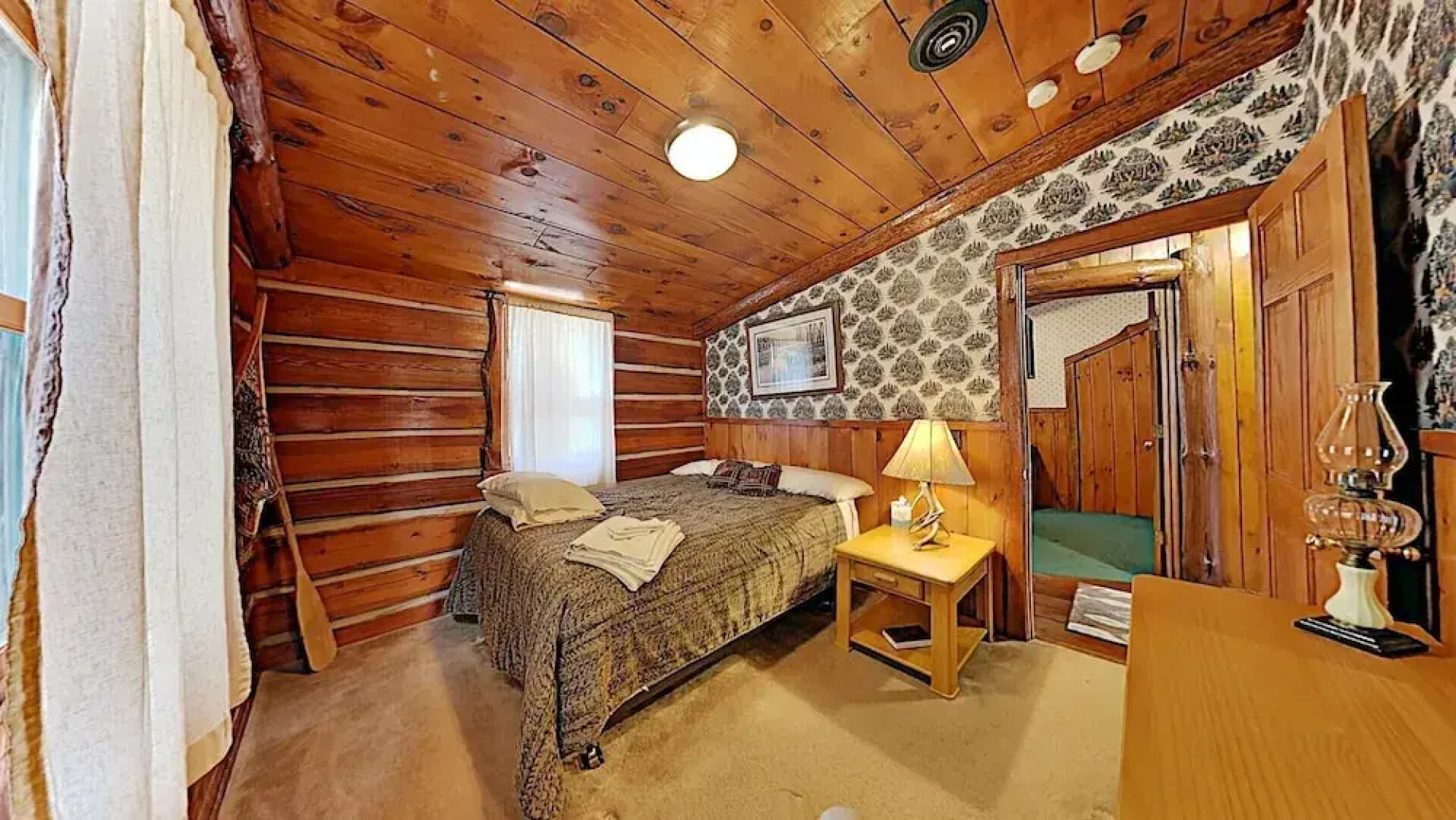 Grand Pines Cabin Number 2