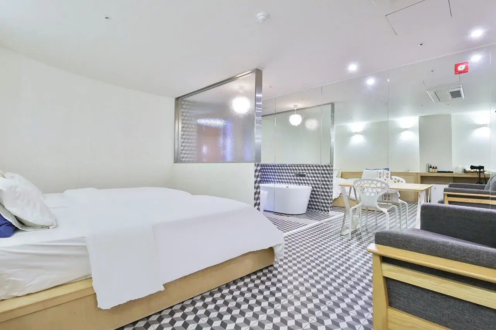 Elephant Shower Hotel