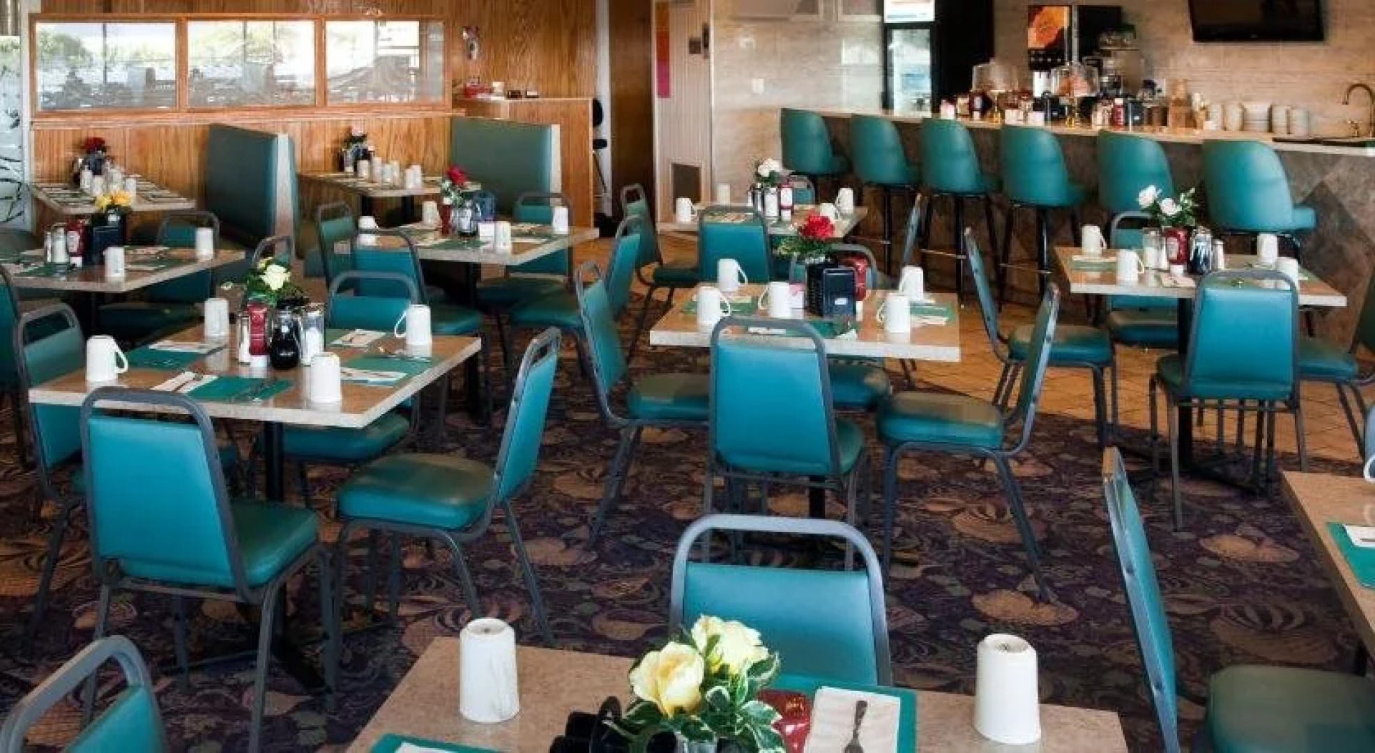 Adventurer Oceanfront Inn