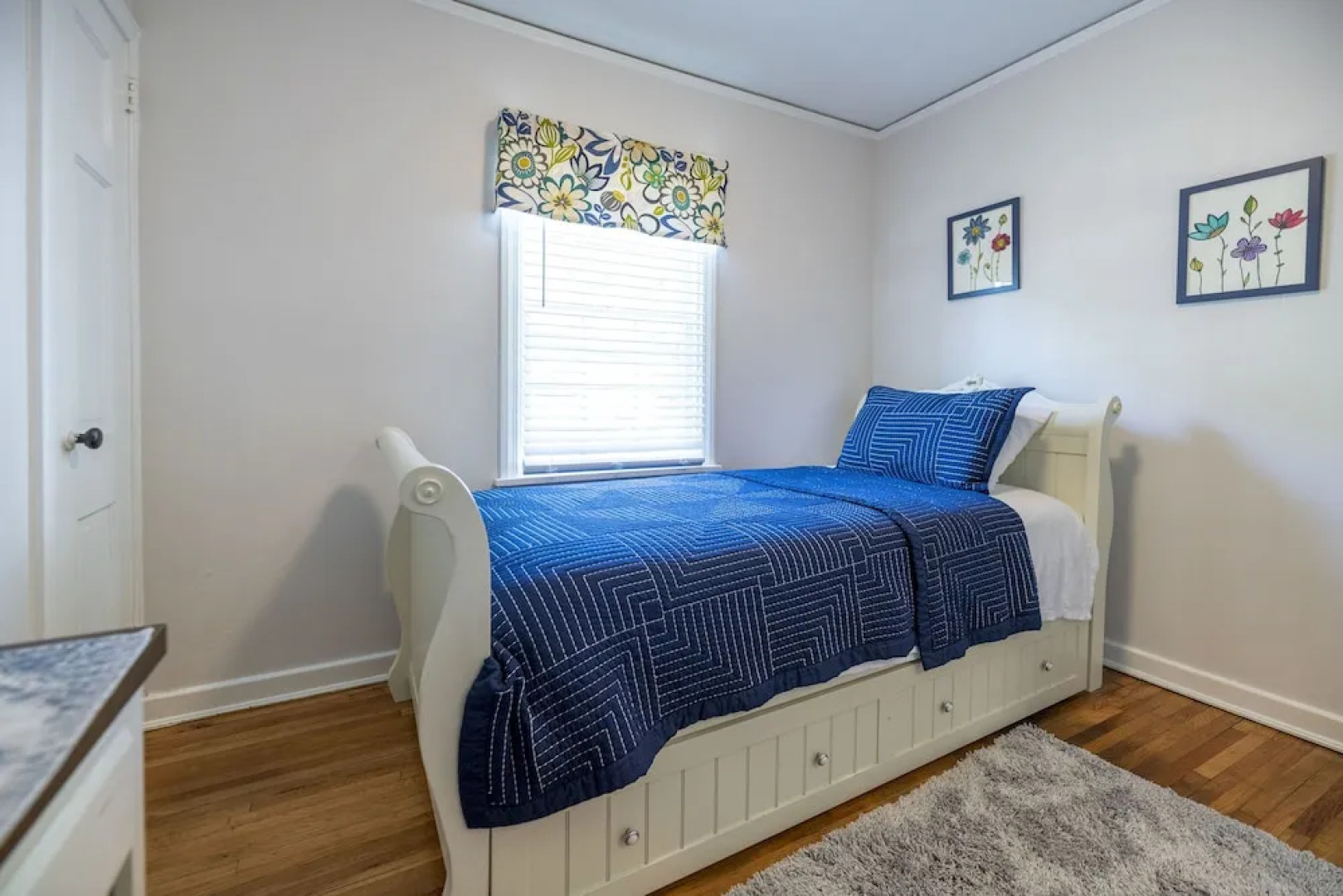 Waterfront Edenton Bay Cottage - Walk to Dtwn