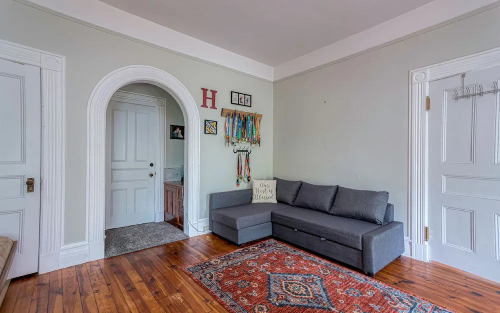 Hatch House Bed & Breakfast