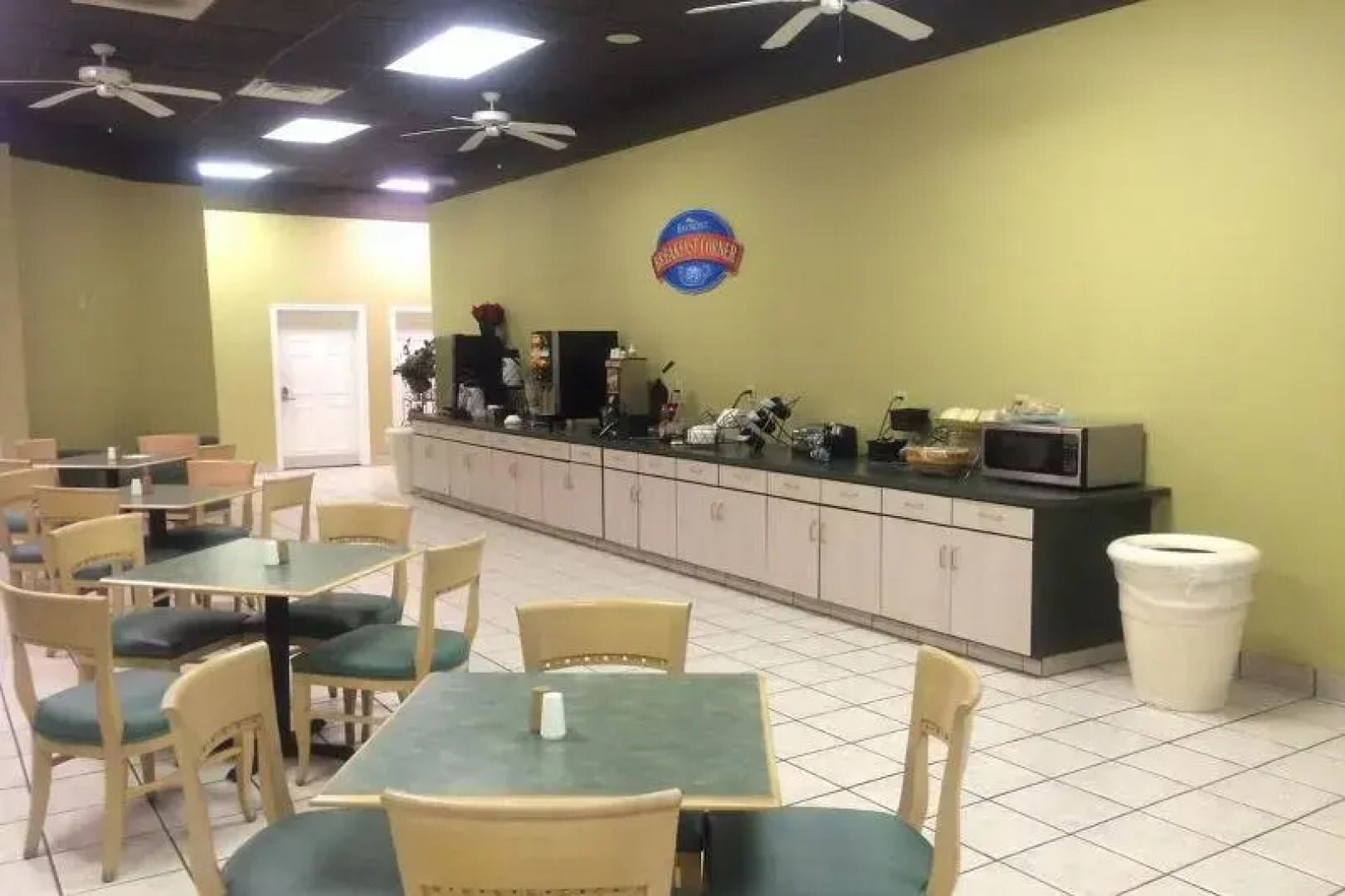 Clarion Pointe Marshall