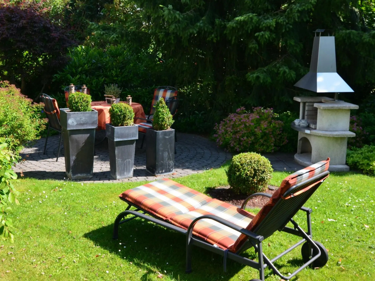 Ground Floor Tasteful Apartment with Terrace & Garden near Brilon