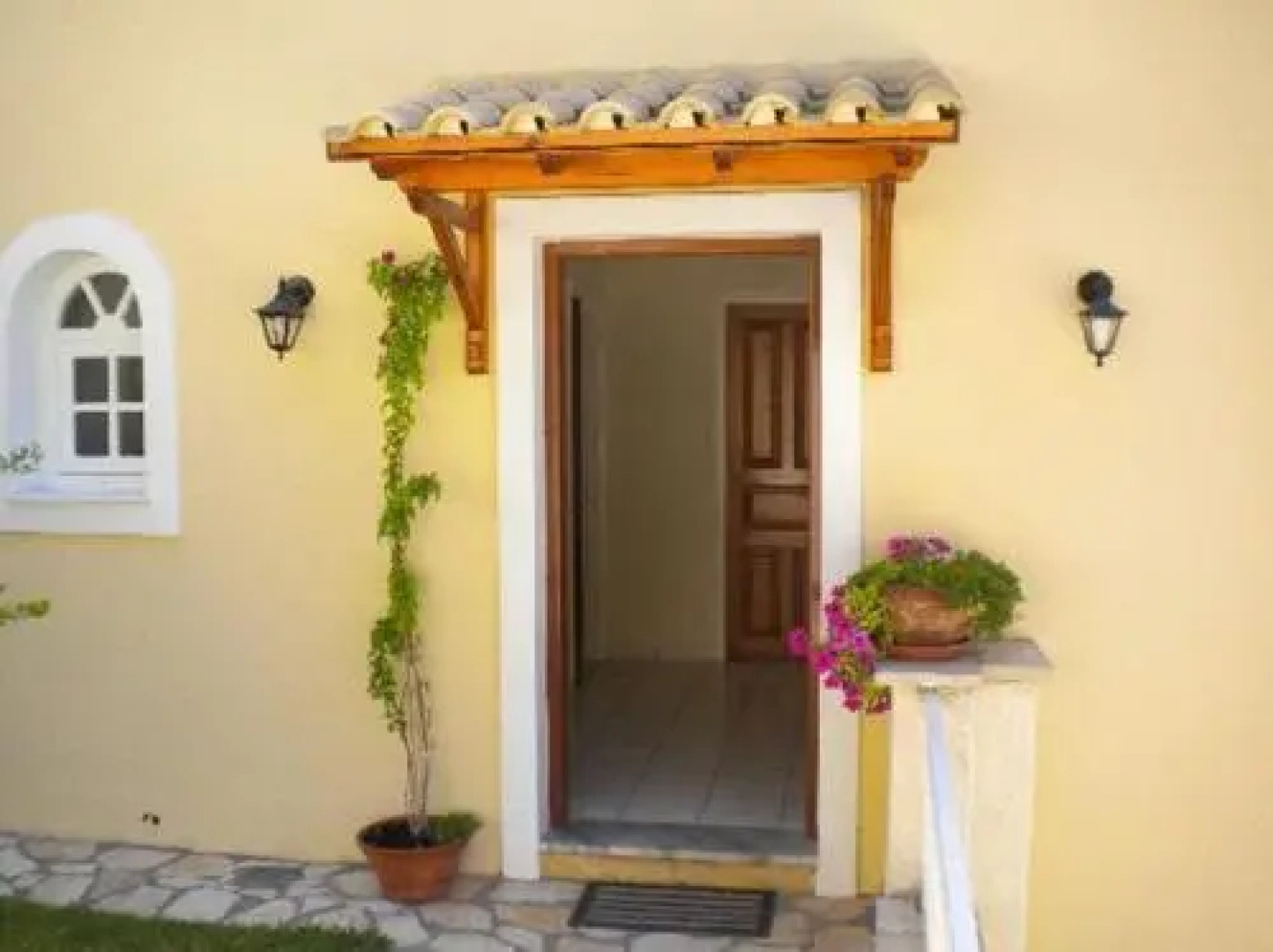 Alexandra Natalia Aparthotel