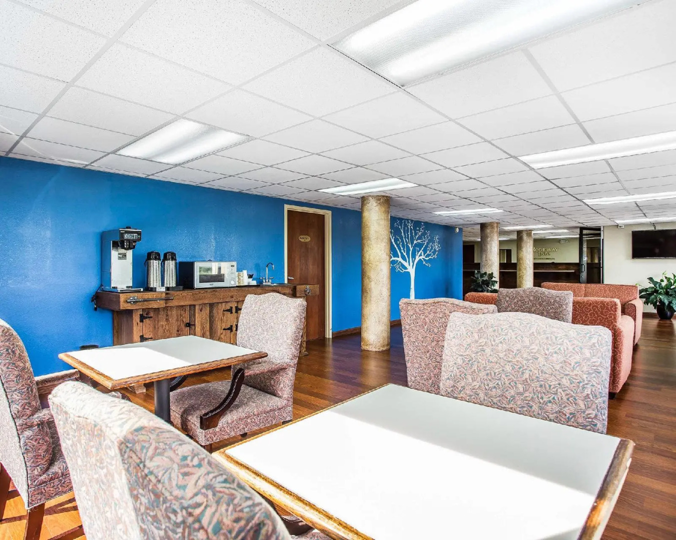 Super 8 Claremont East Hickory