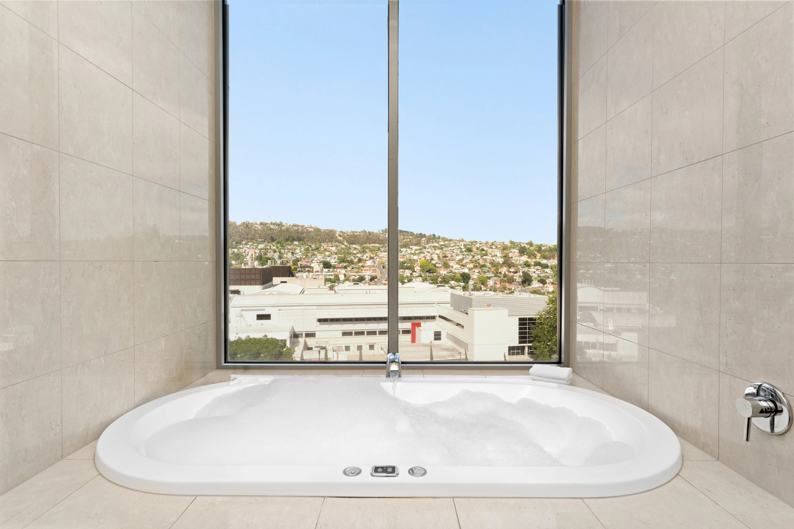 Mantra Charles Hotel Launceston