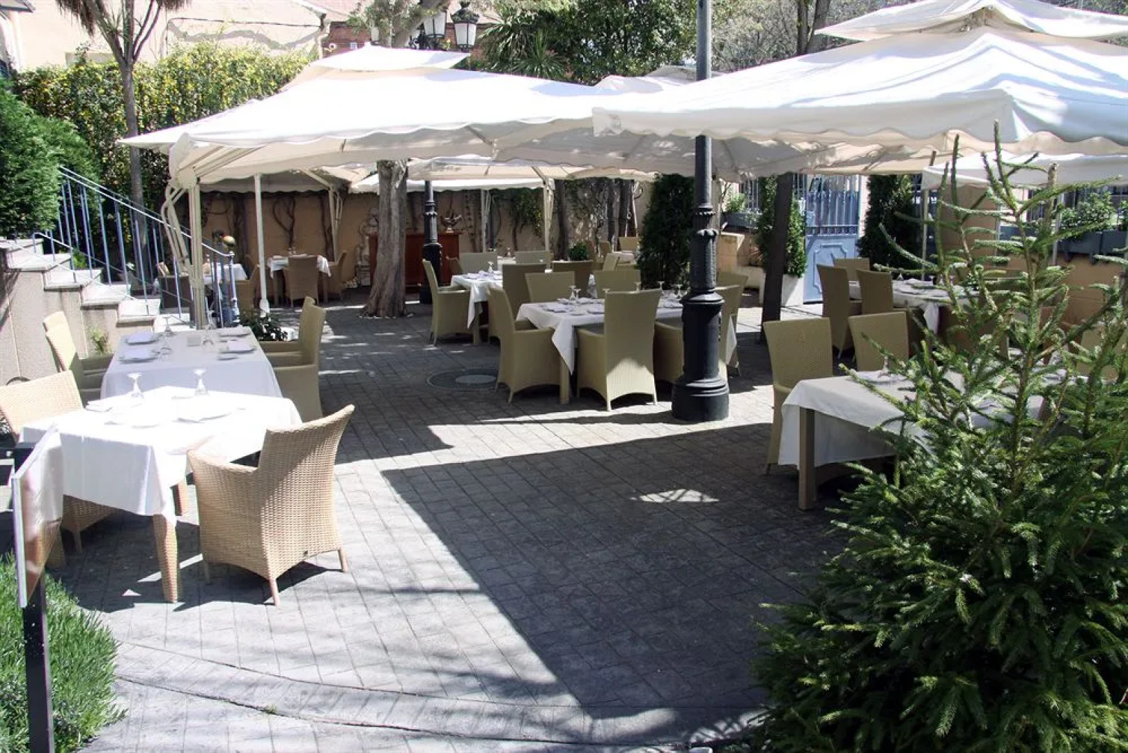 Egido Plaza De Santiago