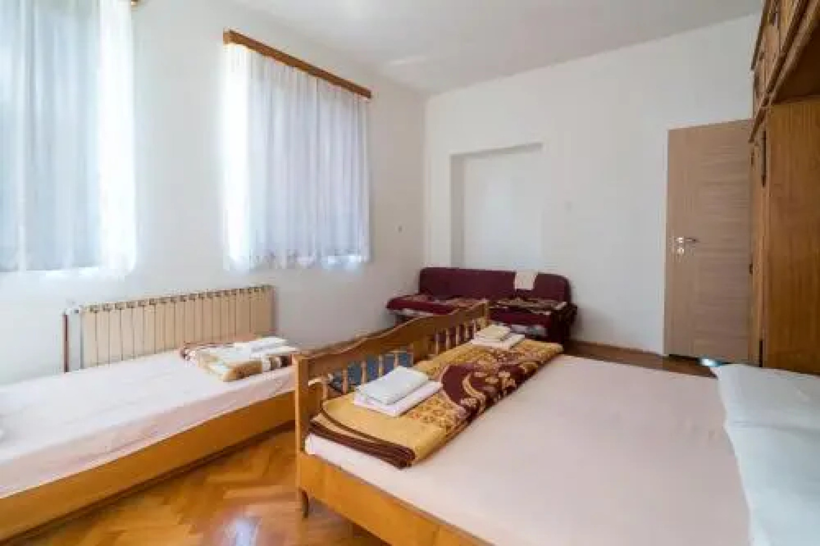 Holiday Home Pozitiva