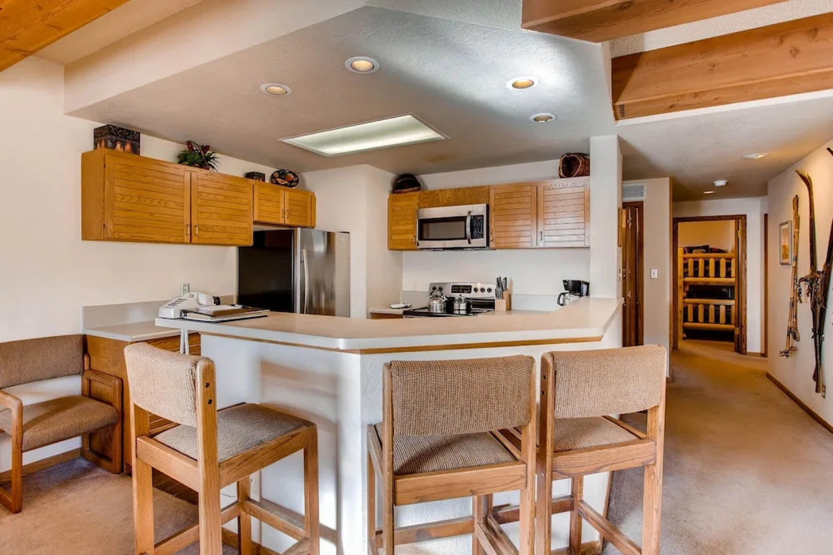 Updated 2 Br With View Of Lifts 2 Bedroom Condo - No Cleaning Fee! by RedAwning