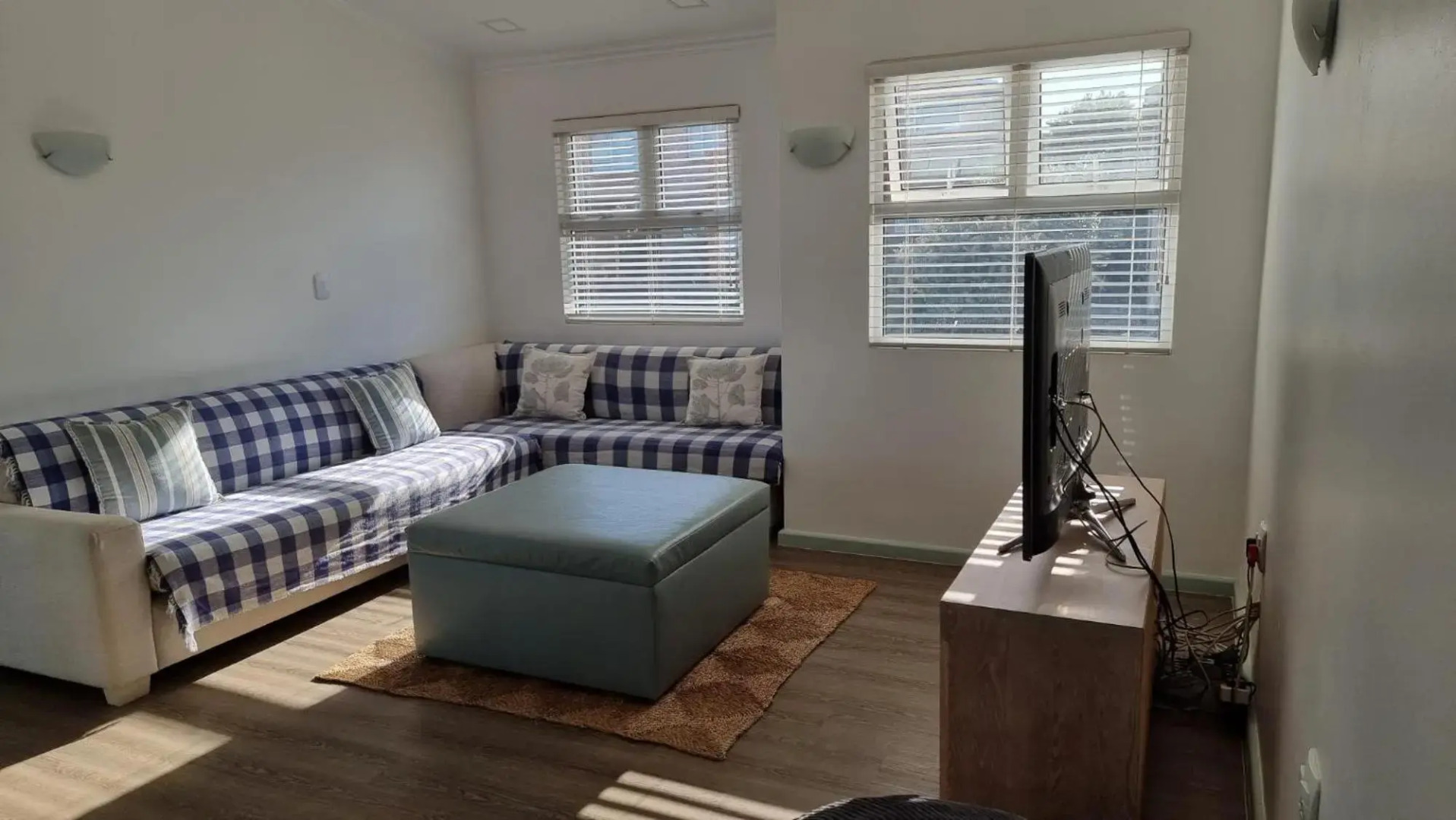 Beautiful Cottage Fantastic Beach