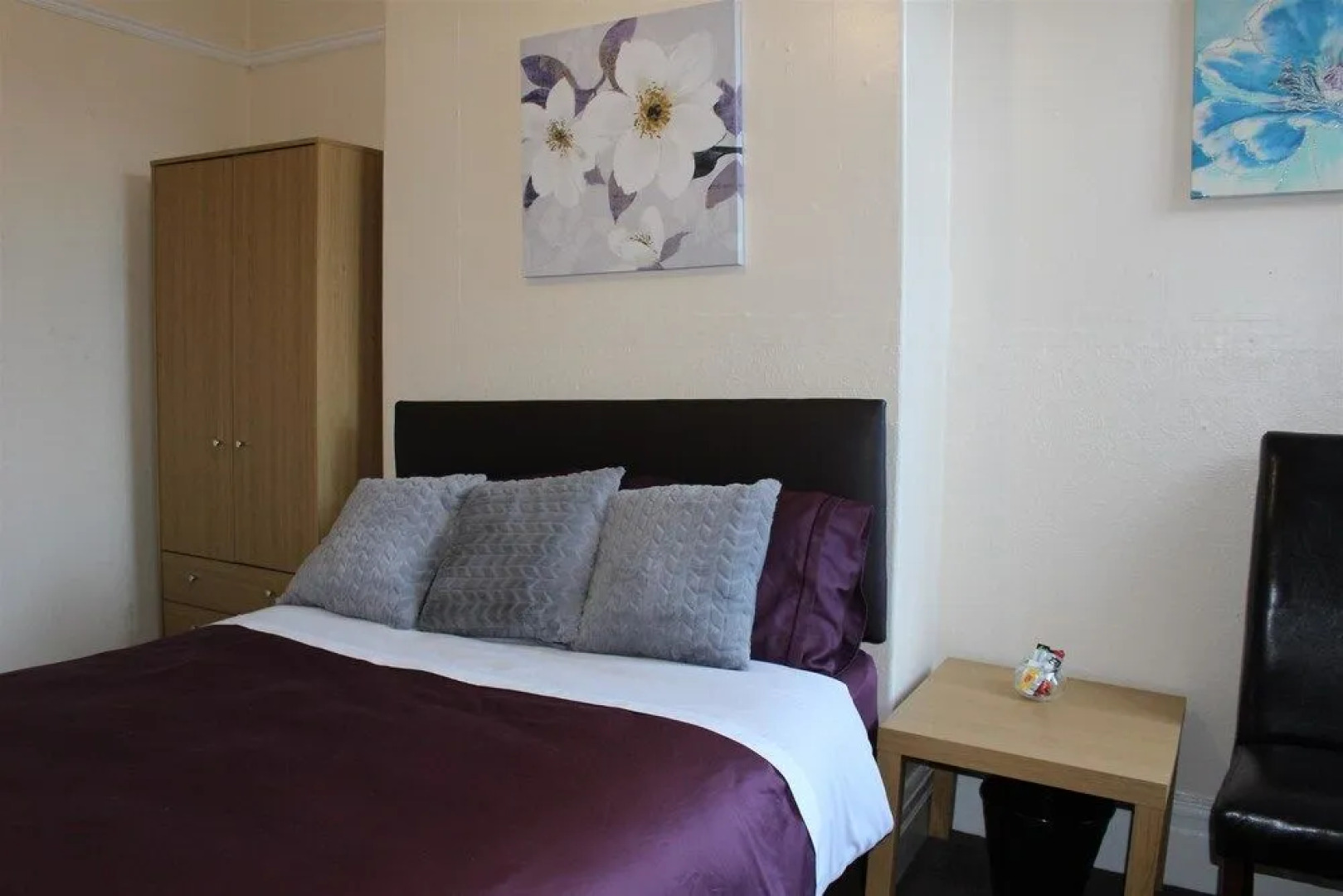 John St Town House - Self Catering