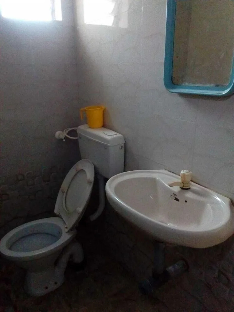 Iroomz Chalukya Residency