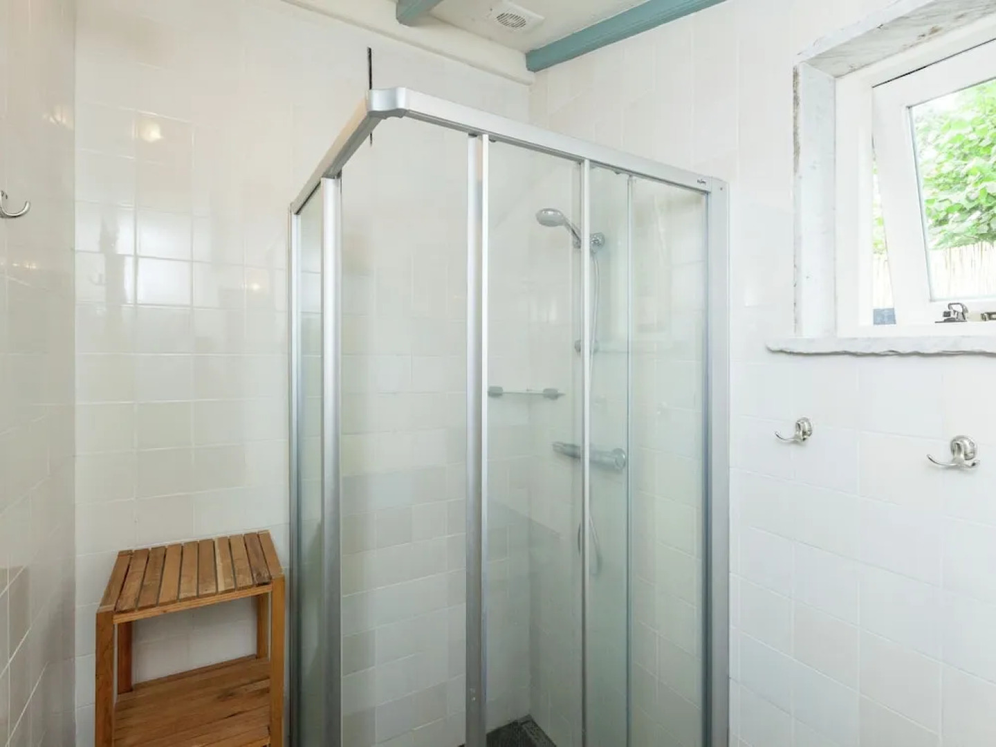 Stylish Holiday Home with Box Bed near Lake Veere