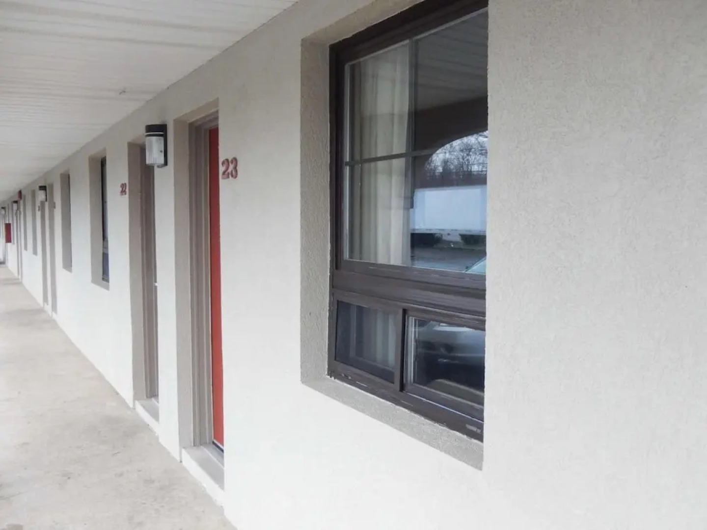 Scottish Inns and Suites - Bordentown