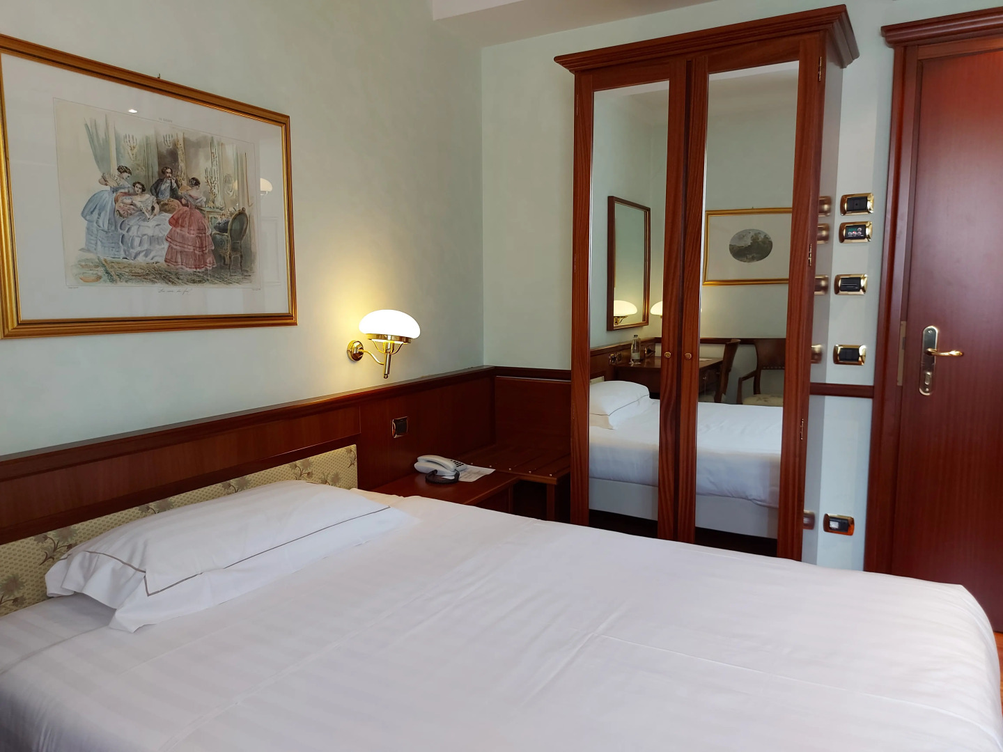 Phi Hotel dei Medaglioni